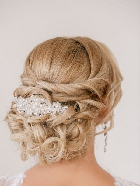 Lockere Hochsteckfrisuren Hochzeit
 Lockere hochsteckfrisuren hochzeit