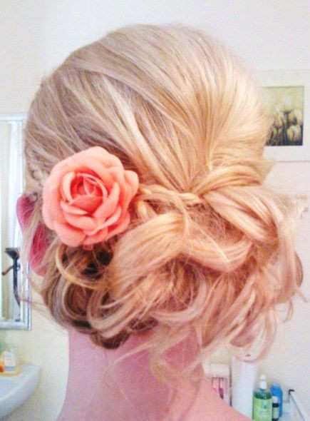 Lockere Hochsteckfrisuren Hochzeit
 Lockere Hochsteckfrisur Hochzeitsfrisur