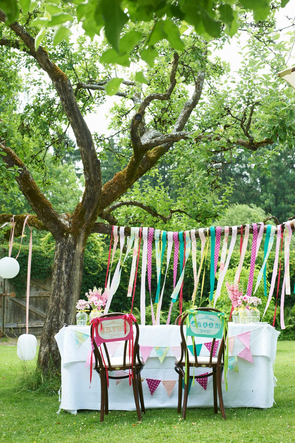 Low Budget Hochzeit
 DIY Hochzeit auf Gut Sonnenhausen