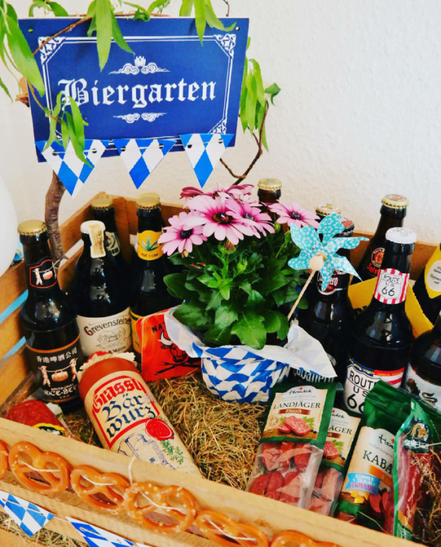 Lustige Geschenke Zum 30
 DIY Biergarten Geschenkidee für Bierliebhaber