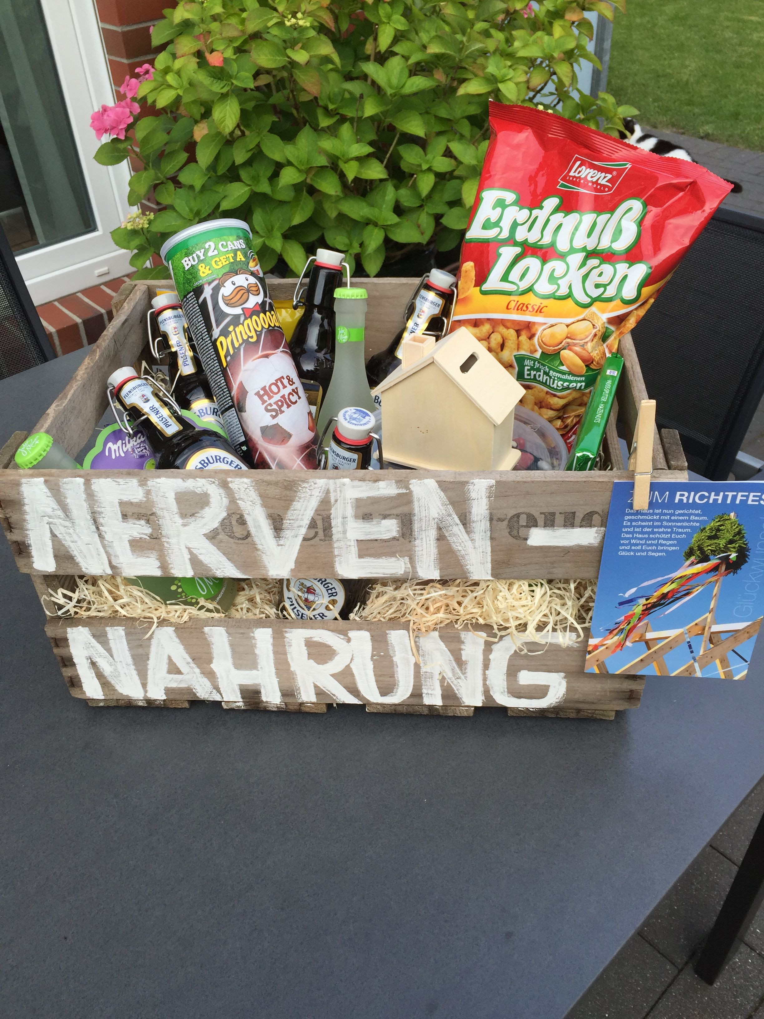 Lustige Geschenke Zum Einzug Selber Machen
 Nettes Geschenk für Bauherren zum Richtfest Auf der