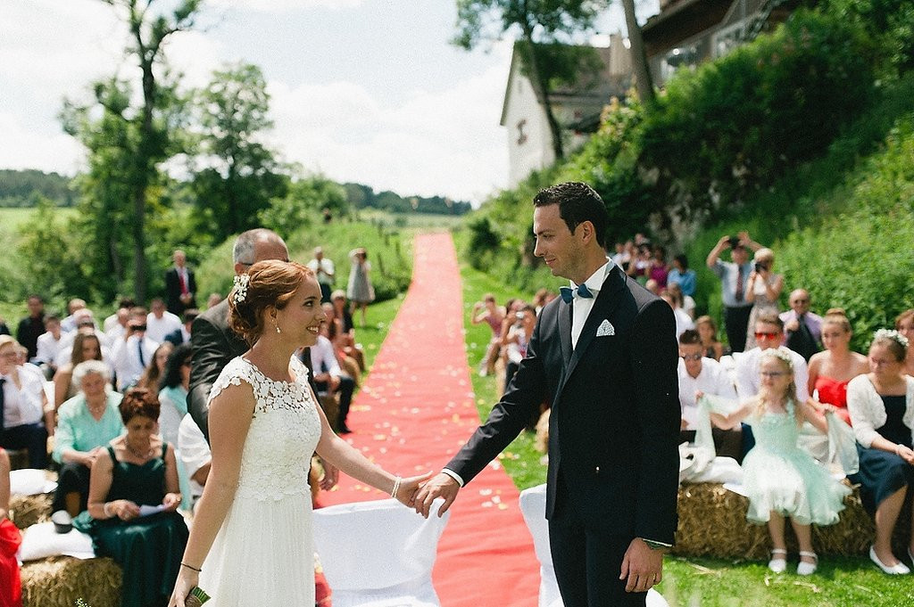 Maisenburg Hochzeit
 Liebevolle Scheunenhochzeit auf der Maisenburg