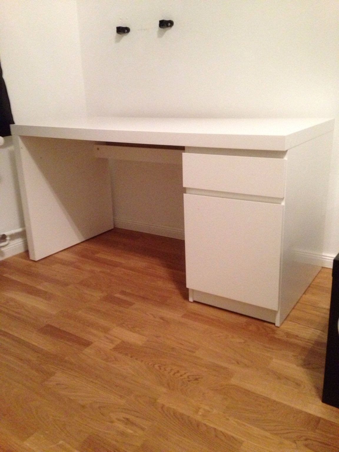 Malm Schreibtisch
 Gebraucht Ikea Malm Schreibtisch weiß in Hamburg um