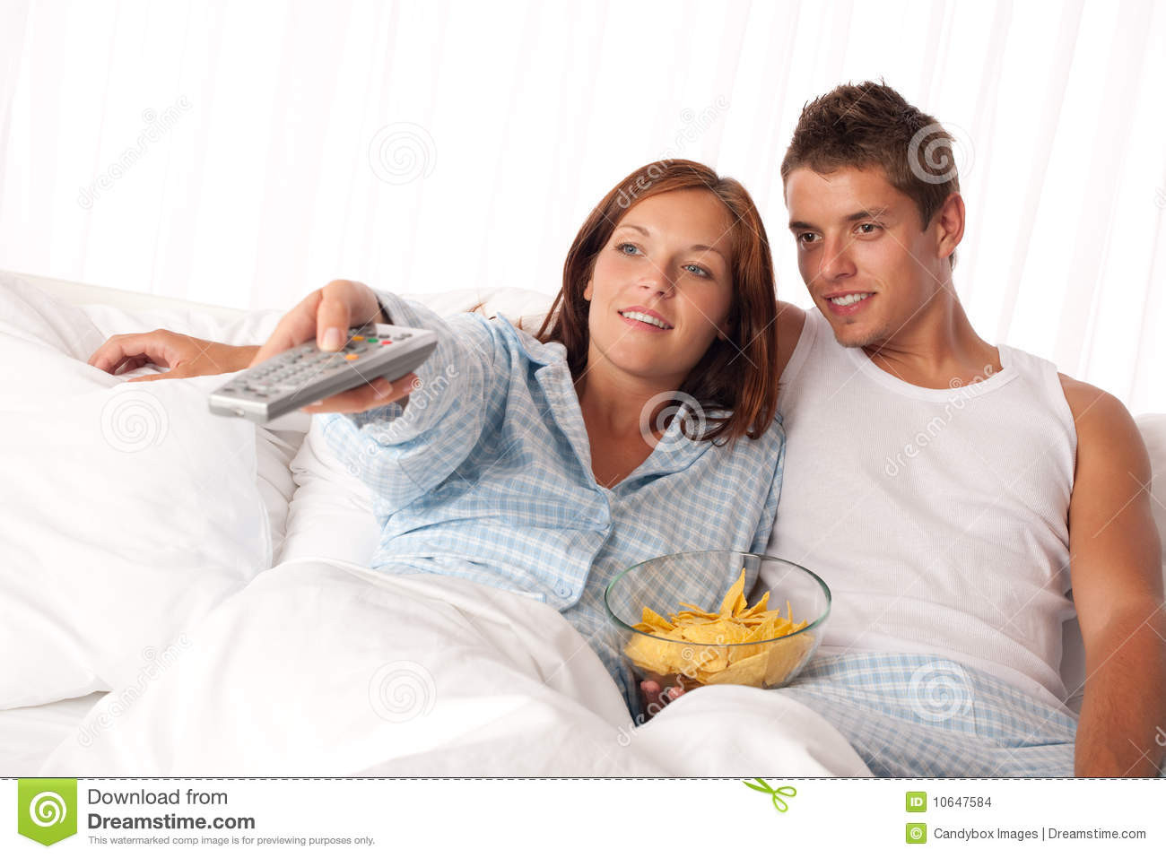 Mann Und Frau Im Bett
 Junge Frau Und Mann Die Im Bett Liegt Stockfoto Bild