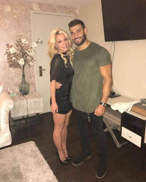 Manuellsen Hochzeit
 Hat Britney Spears ihren Freund Sam Asghari heimlich