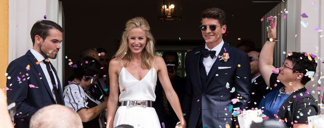 Mario Gomez Hochzeit
 1 Hochzeits Fotos So schön war Mario Gomez Braut Carina