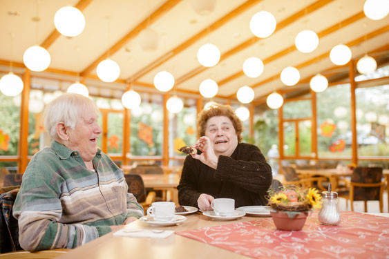 Martin Luther Haus Cuxhaven
 Zimmer Alten und Pflegeheim Ambulanter Pflege nst