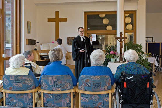 Martin Luther Haus Cuxhaven
 Zimmer Alten und Pflegeheim Ambulanter Pflege nst