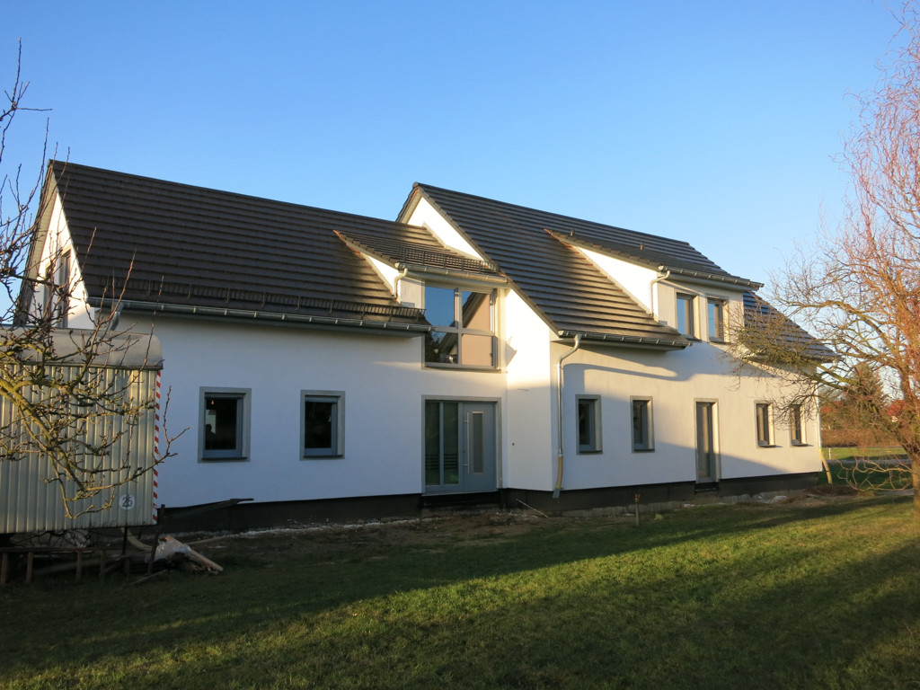 Massiv Haus
 Komplett Dach Wittichenau GmbH HOLZ MASSIV HAUS Wohnen