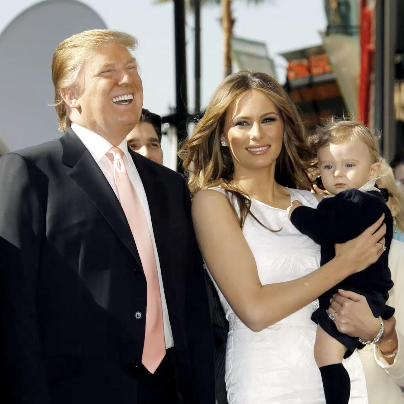 Melania Trump Hochzeit
 Donald und Melania Trump Ihre Liebesgeschichte