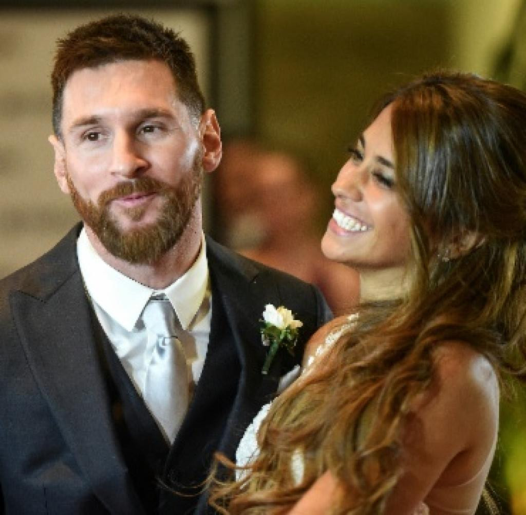 Messi Hochzeit
 sp Fußball Messi Hochzeit Meldung "Ja" zu Antonella