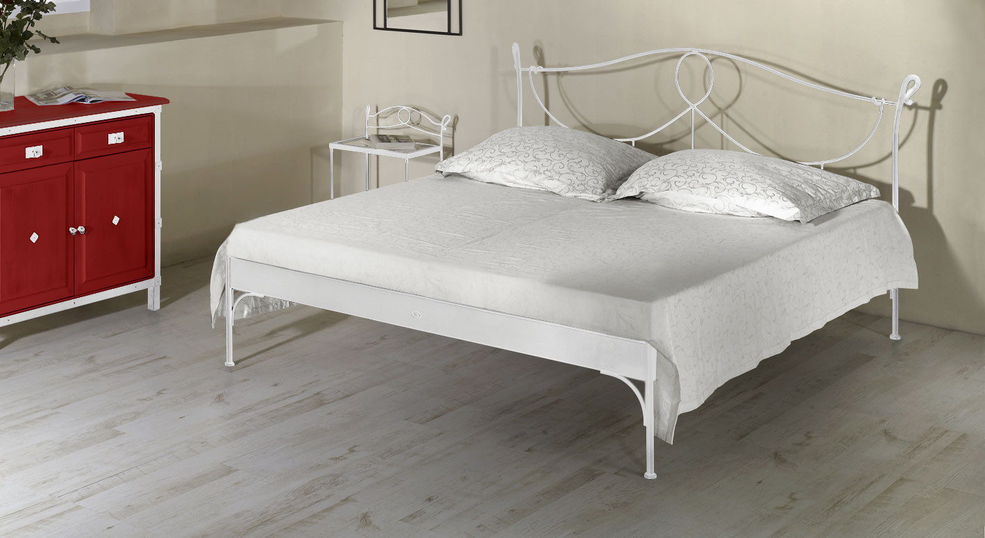 Metallbett Weiß
 Komforthöhe Bett 90x200 cm aus weißem Metall Odria