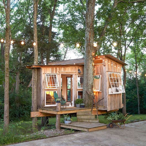 Mini Haus
 The Fox House Dieses süße Mini Haus kannst du über Airbnb
