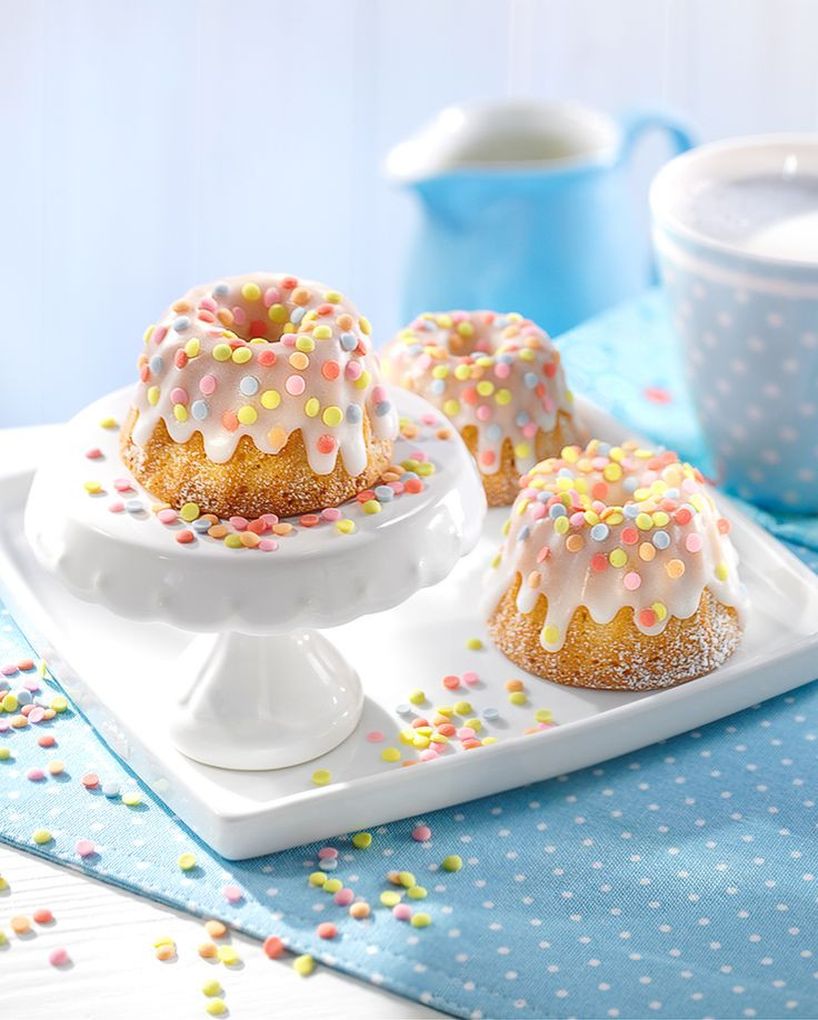 Mini Kuchen
 Die besten 25 Kleine torten Ideen auf Pinterest