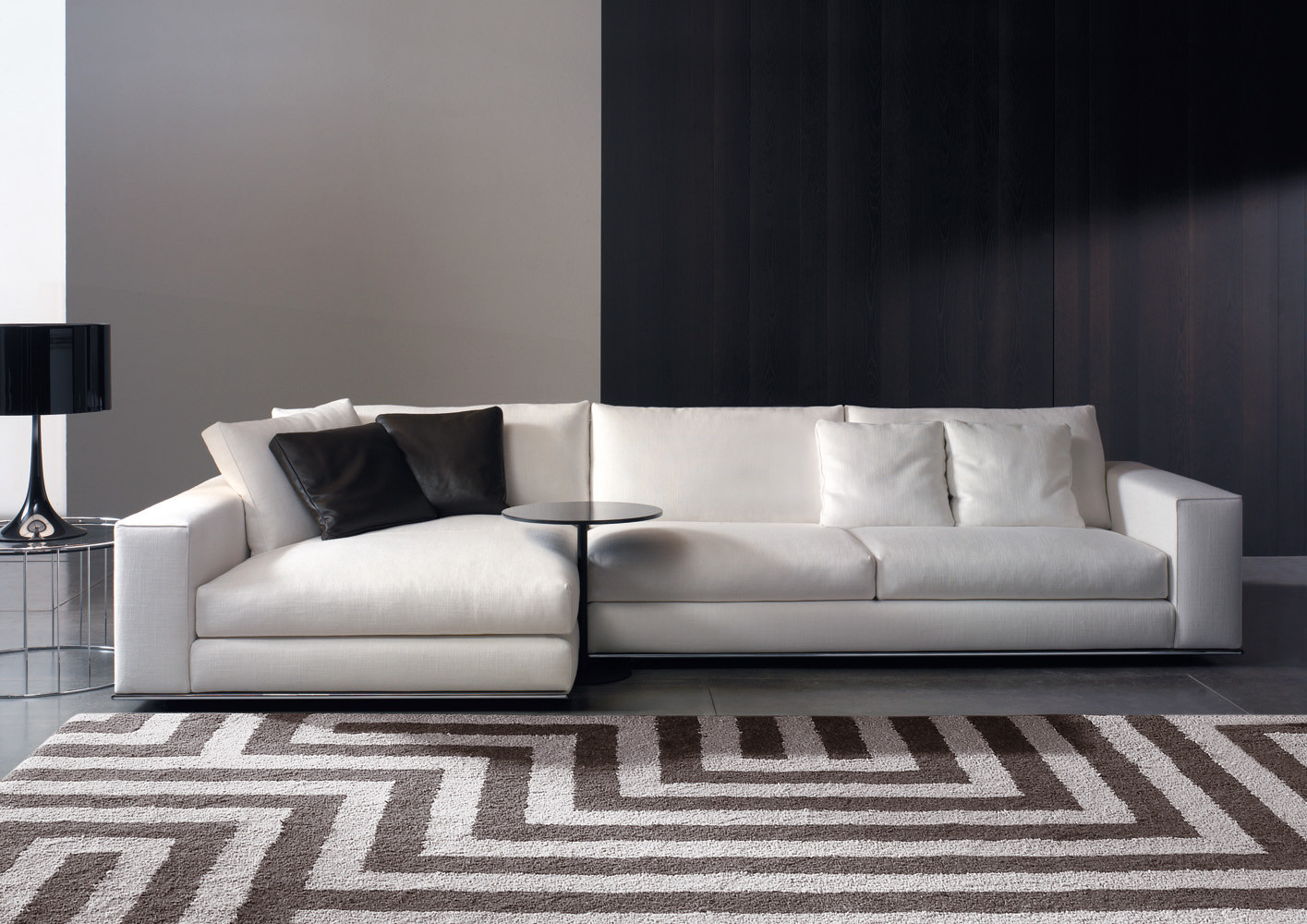 Minotti Sofa
 Hamilton Sectional by Rodolfo Dordoni