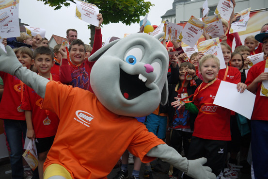 Möbel Höffner Neuss
 Sportsday bei Möbel Höffner in Neuss Fedra Sayegh PR