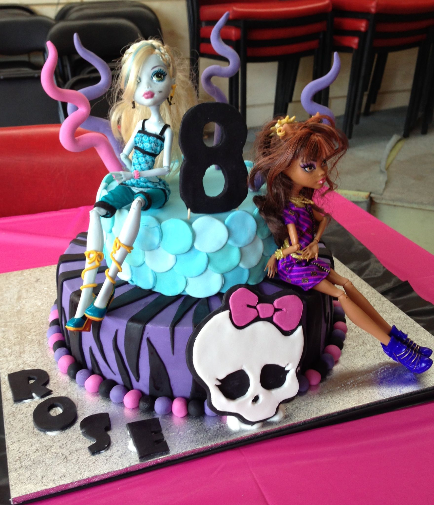 Monster High Kuchen
 Monster High Birthday Cake kuchen anna