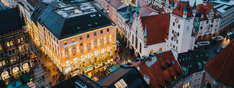 München Geschenke
 Heiligabend naht Last Minute Geschenke in München im