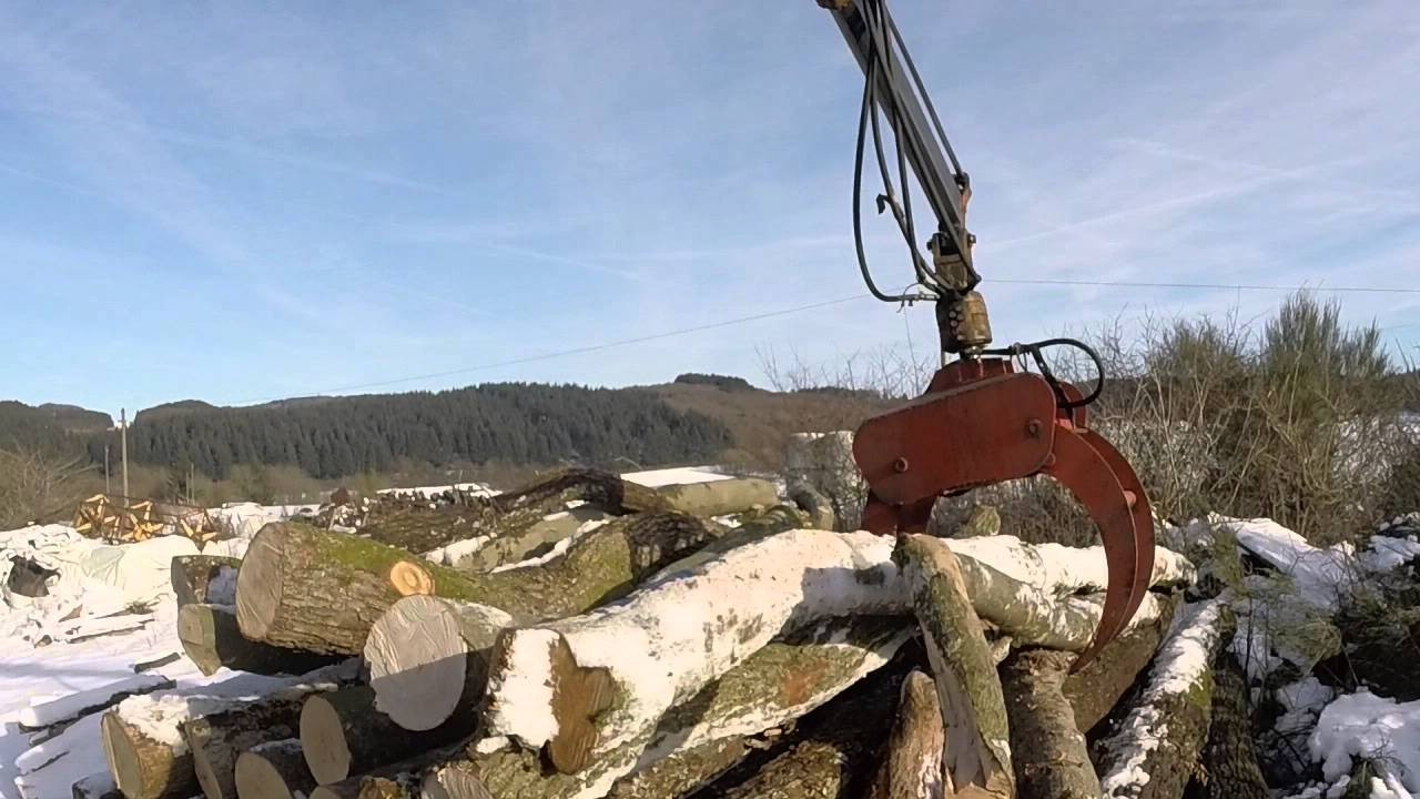 Nach Hause Fahren
 Fixlängen Holz nach Hause fahren Deutz 8006 Allrad