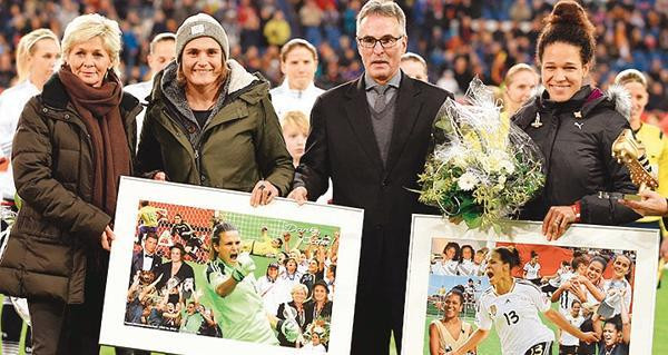 Nadine Angerer Hochzeit
 Fußball DFB Frauen verpassen Sieg zum Abschluss