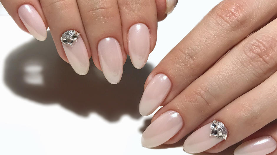 Nägel Für Hochzeit
 Russian Manicure Der umstrittene Trend für makellose Nägel