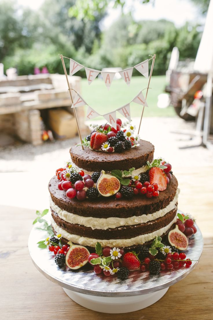 Naked Hochzeitstorte
 Wedding Cake… ein bisschen Boho Chic ein bisschen