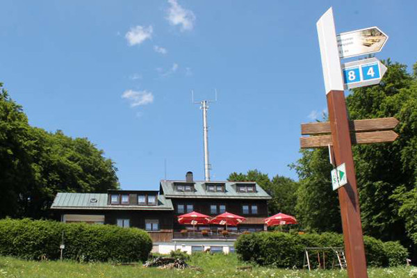 Neustädter Haus
 Bergwanderhütte Neustädter Haus Tourist Info