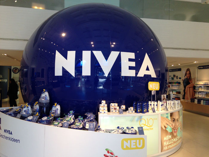 Nivea Haus Berlin
 Nivea Haus Berlin Chain Store Age