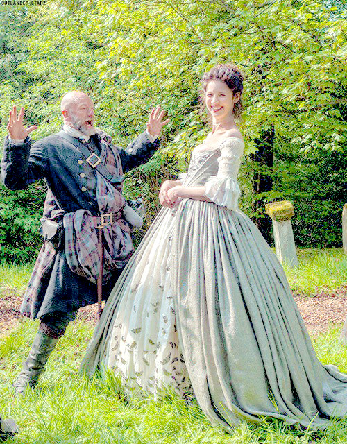 Outlander Hochzeit
 Fungirleo de haggards outlander en 2019