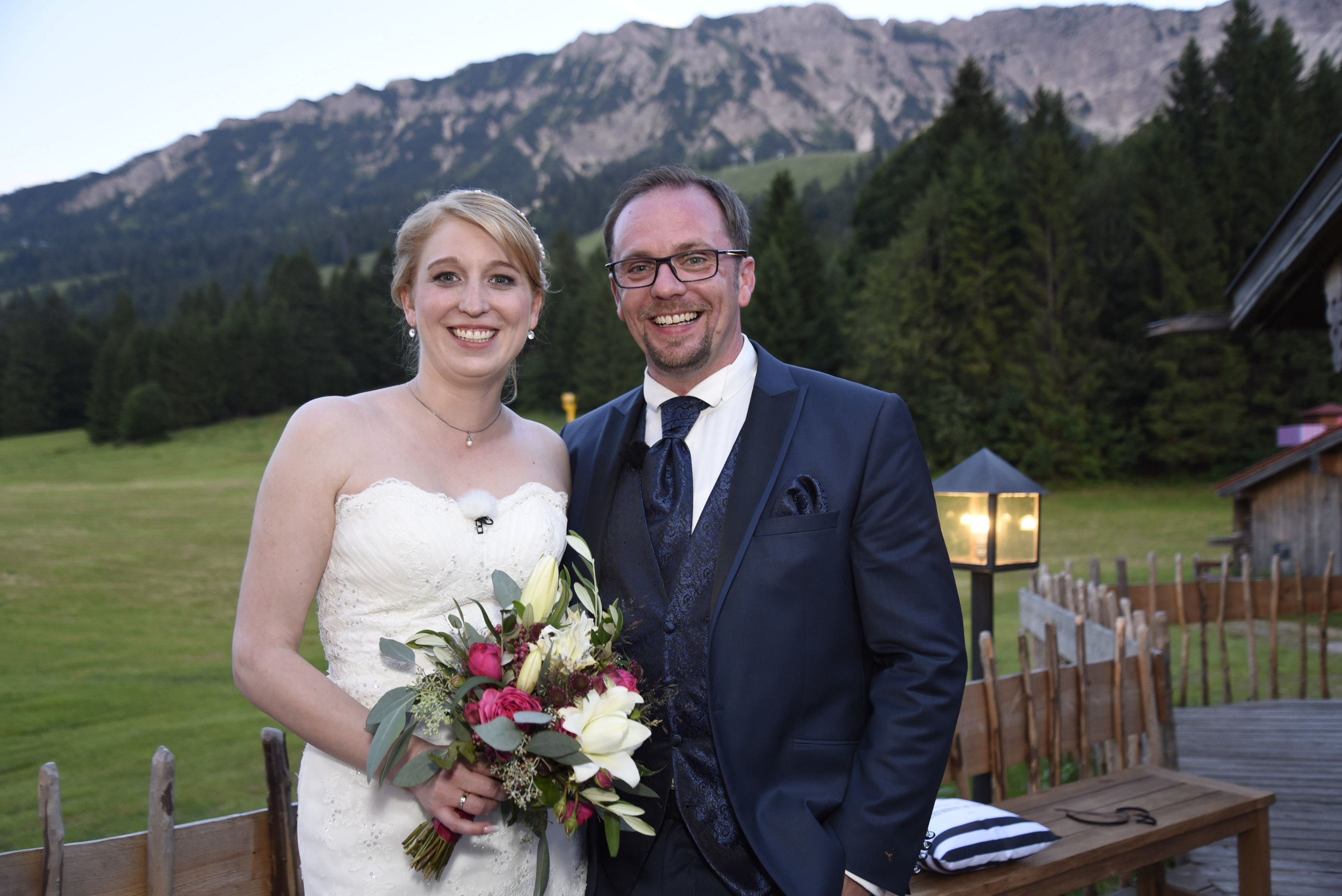 Paare Hochzeit Auf Den Ersten Blick
 "Es ist anders als eine normale Beziehung und anders als