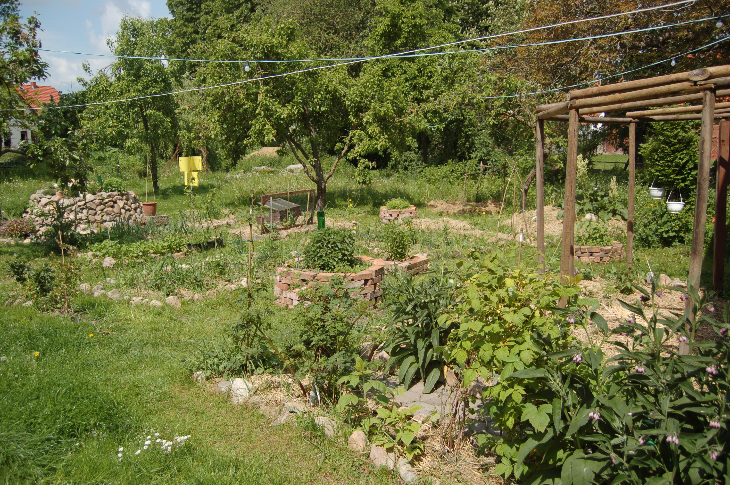 Permakultur Garten
 Permakultur – Harmonie von Mensch Tier und Pflanze