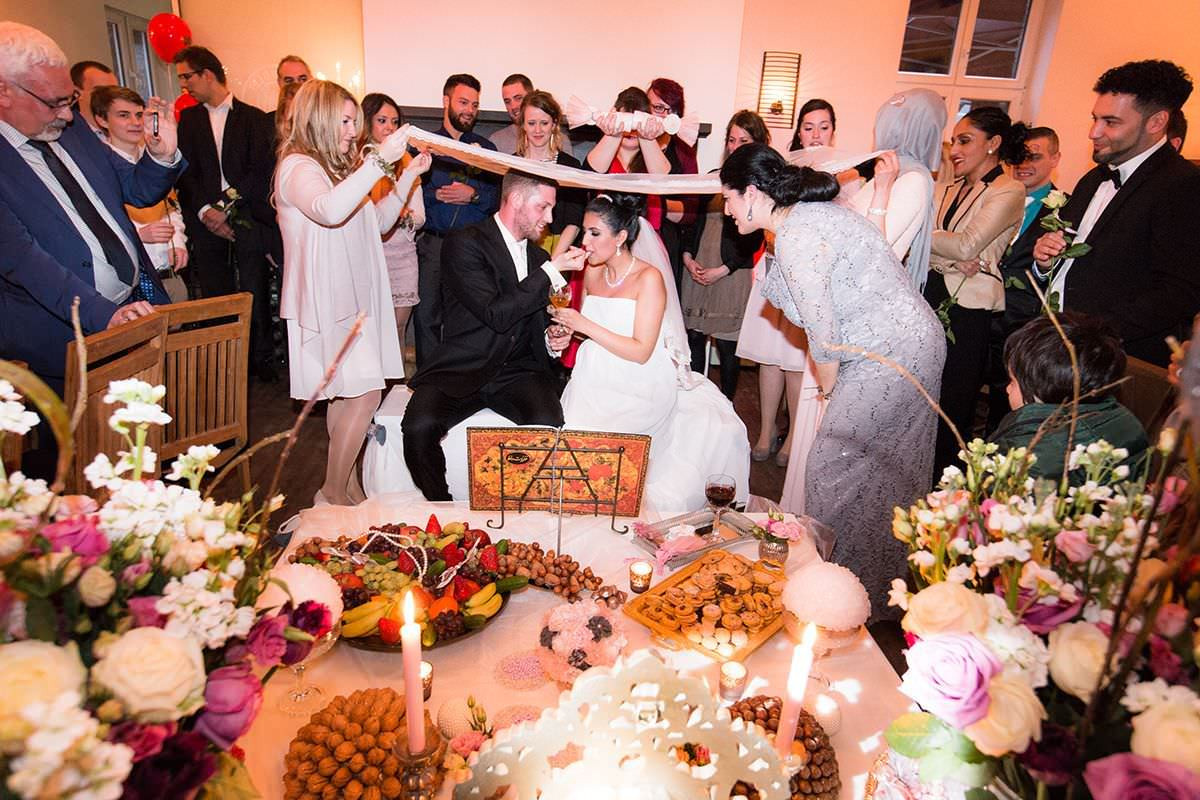 Persische Hochzeit
 Deutsch persische Hochzeit in der Auermühle in Ratingen