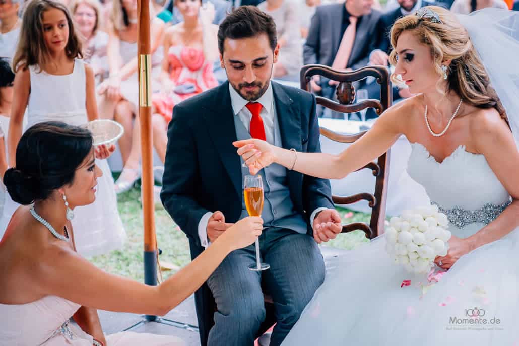 Persische Hochzeit
 Persische Hochzeit mit Hochzeitsfotos & Video von