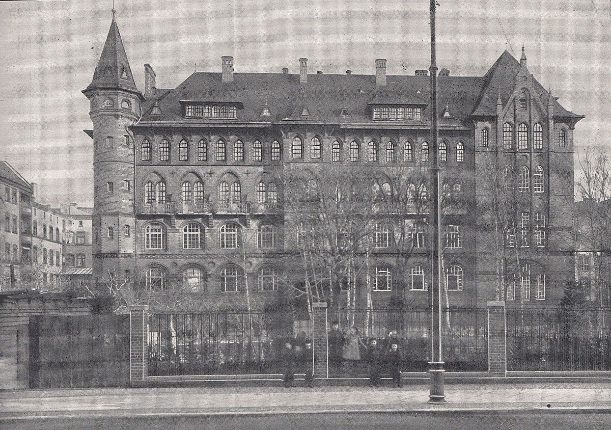 Pestalozzi Fröbel Haus
 Pestalozzi Fröbel Haus