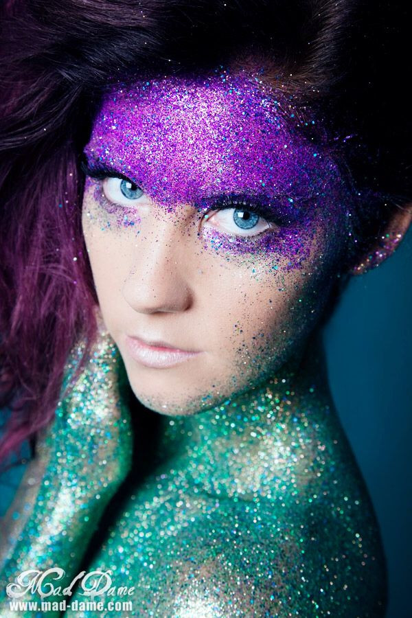 Photo Gitter
 Glitter shoot with Mad Dame