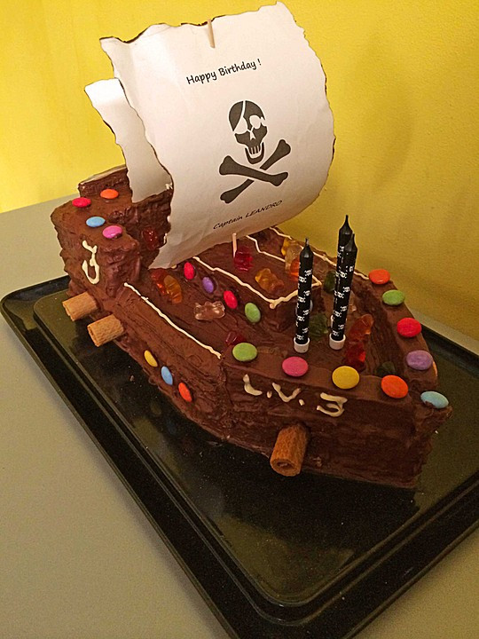 Piratenschiff Kuchen
 Kindergeburtstag piratenkuchen Rezepte