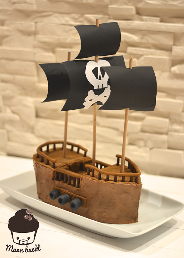 Piratenschiff Kuchen
 Piratenschiff Torte für jeden Möchtegern Jack Sparrow