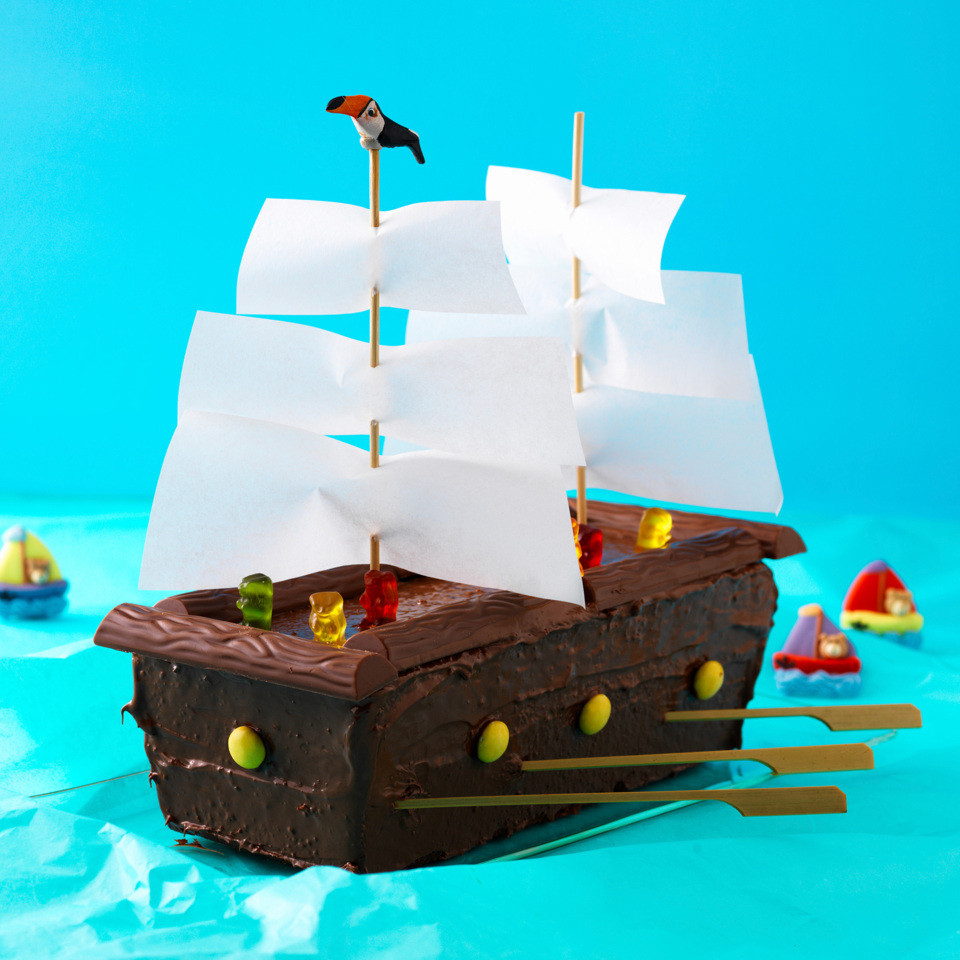 Piratenschiff Kuchen
 Piratenschiff Torte Rezept mit Bild