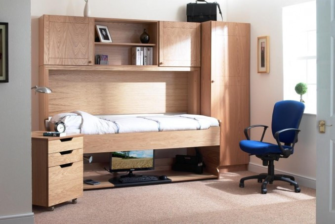 Platzsparendes Bett
 Jugendzimmer Möbel platzsparendes Bett und Schreibtisch