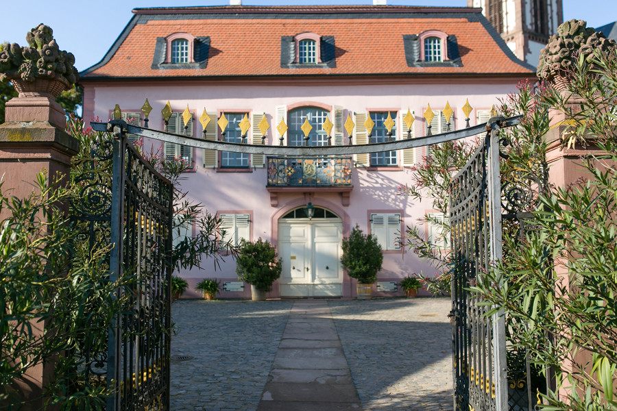 Prinz Georg Garten Darmstadt
 Gate to the Garden House at Prinz Georg Garten in