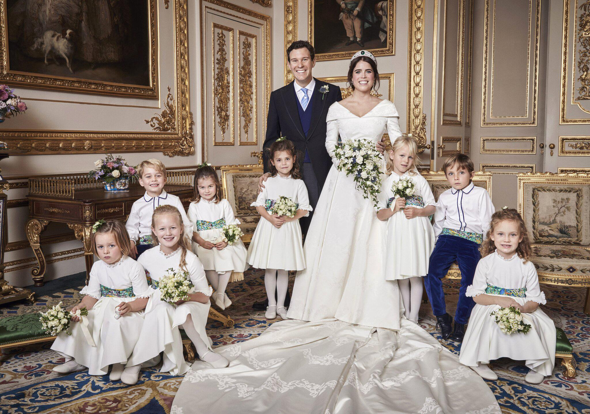 Prinzessin Eugenie Hochzeit
 Kuss in der Kutsche fizielle Hochzeitsbilder von