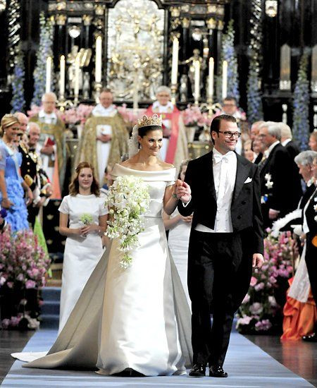 Prinzessin Hochzeit
 Brautmode Royale Hochzeitskleider