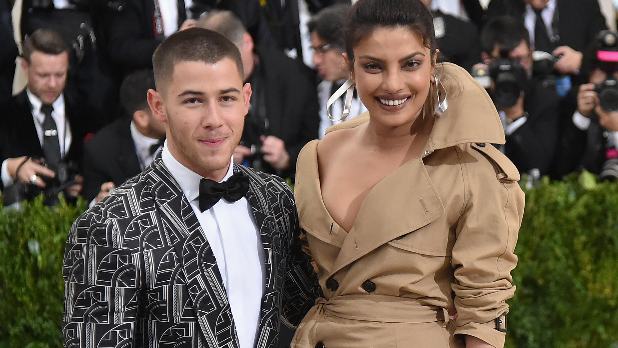 Priyanka Chopra Hochzeit
 Nick Jonas und Priyanka Chopra sollen sich verlobt haben