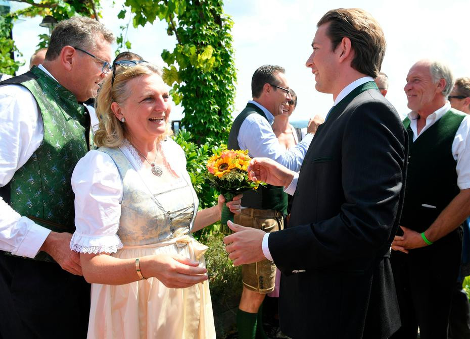 Putin Hochzeit
 Kneissl Hochzeit Putin auf Kurzbesuch in Südsteiermark