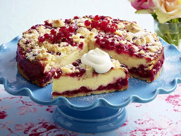 Quark Kuchen
 Quarkkuchen mit Johannisbeeren backen so geht s