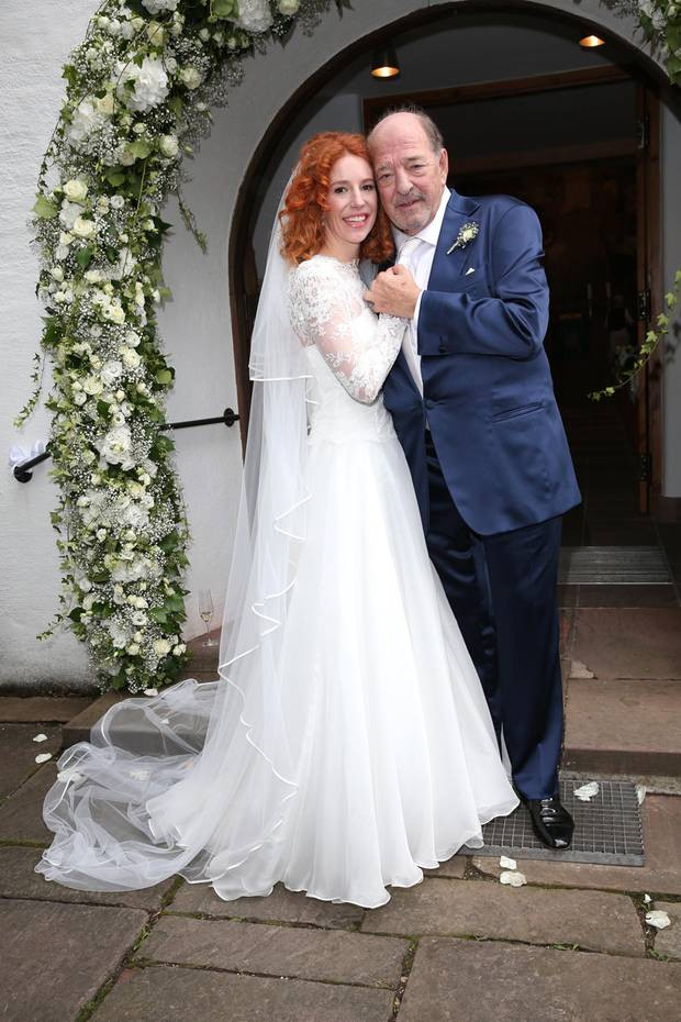 Ralph Siegel Hochzeit
 Hochzeiten Die Brautkleider der Stars S 10