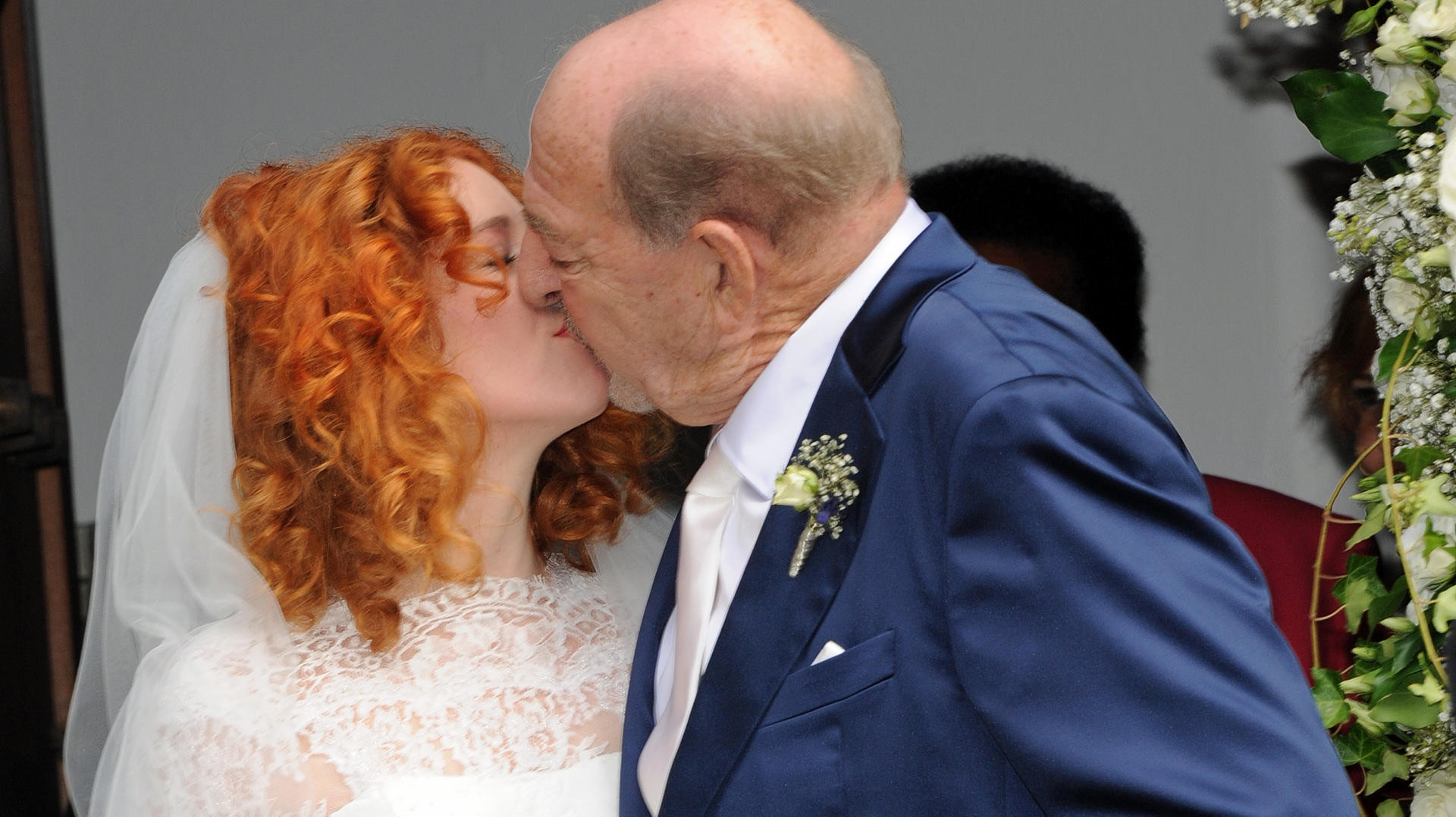 Ralph Siegel Hochzeit
 Seine vierte Hochzeit Ralph Siegel zeigt Braut Laura Käfer