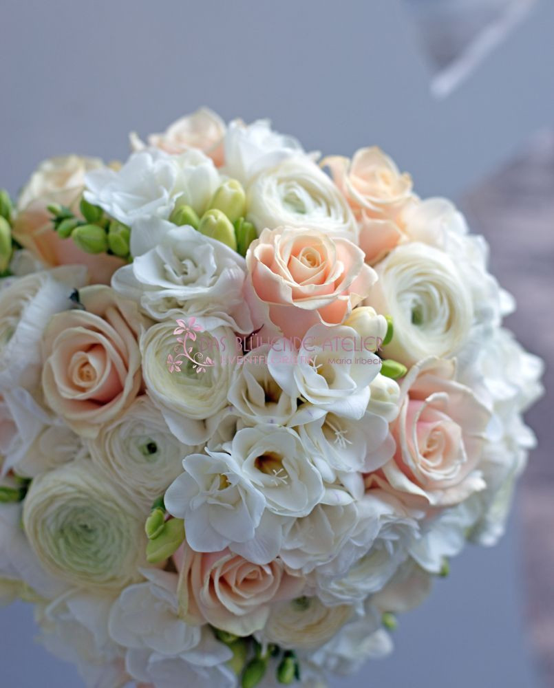 Ranunkeln Brautstrauß
 Bouquet Frühling Ranunkeln Rosen Fresien