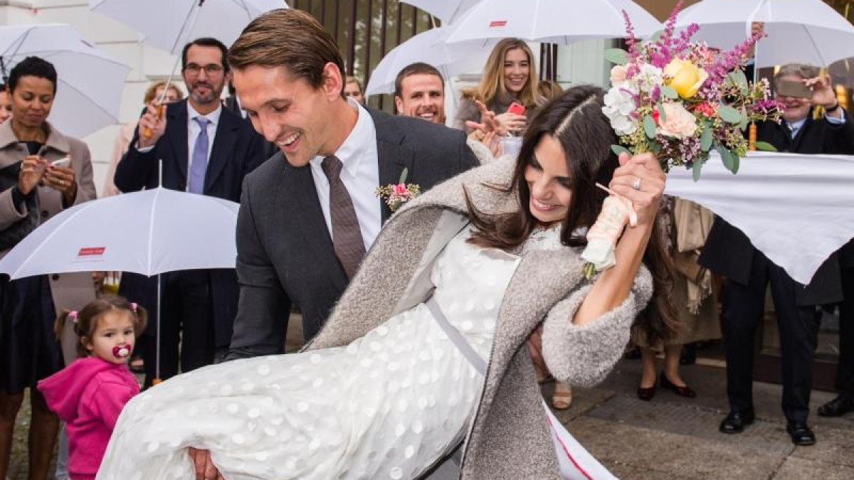 Rene Adler Hochzeit
 Hochzeit René Adler und Lilli Hollunder haben zum zweiten