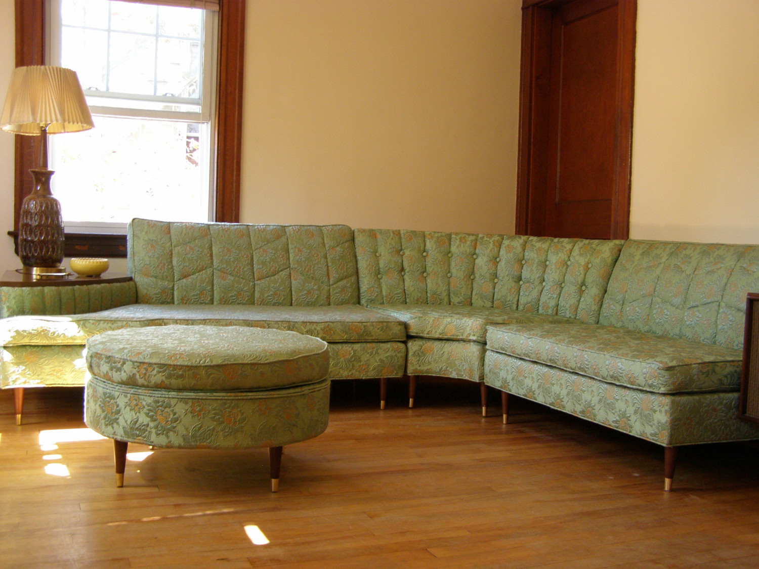 Retro Sofa
 Cool Vintage Sofas